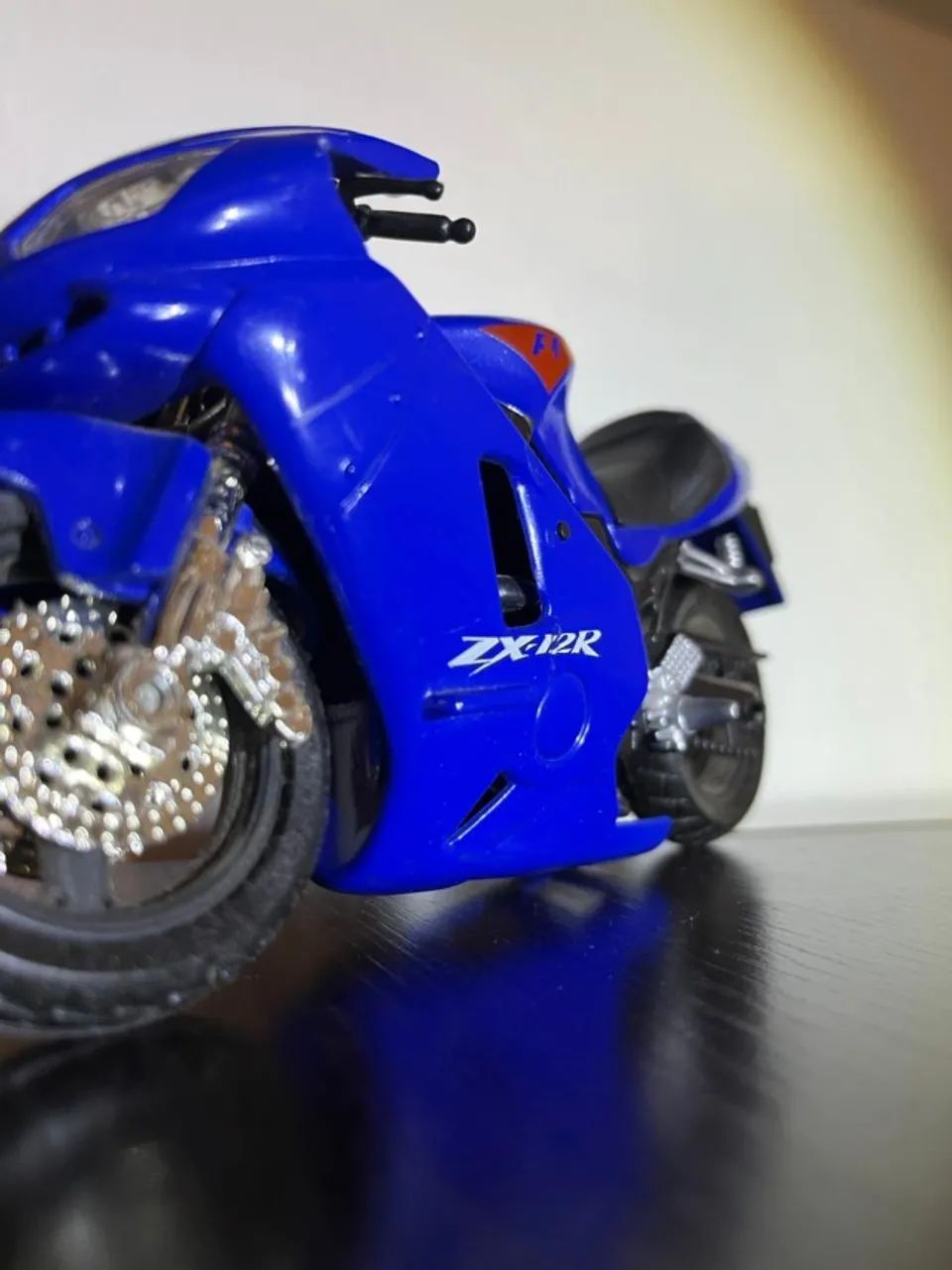Miniatura Moto Kawasaki Ninja ZX-12R Azul - 20cm - Foto 2