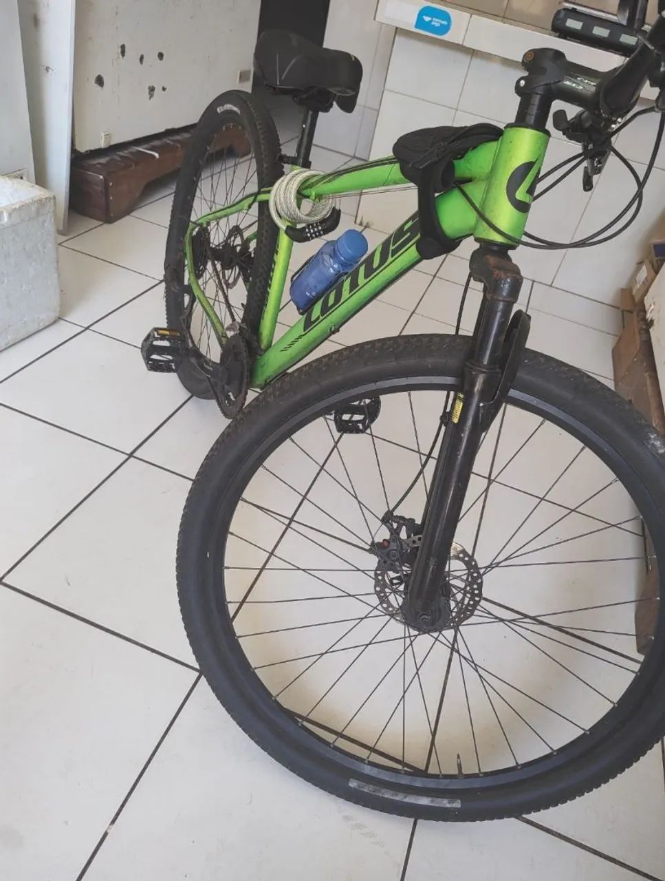 Bicicleta lótus aro 29 Verde - com acessórios