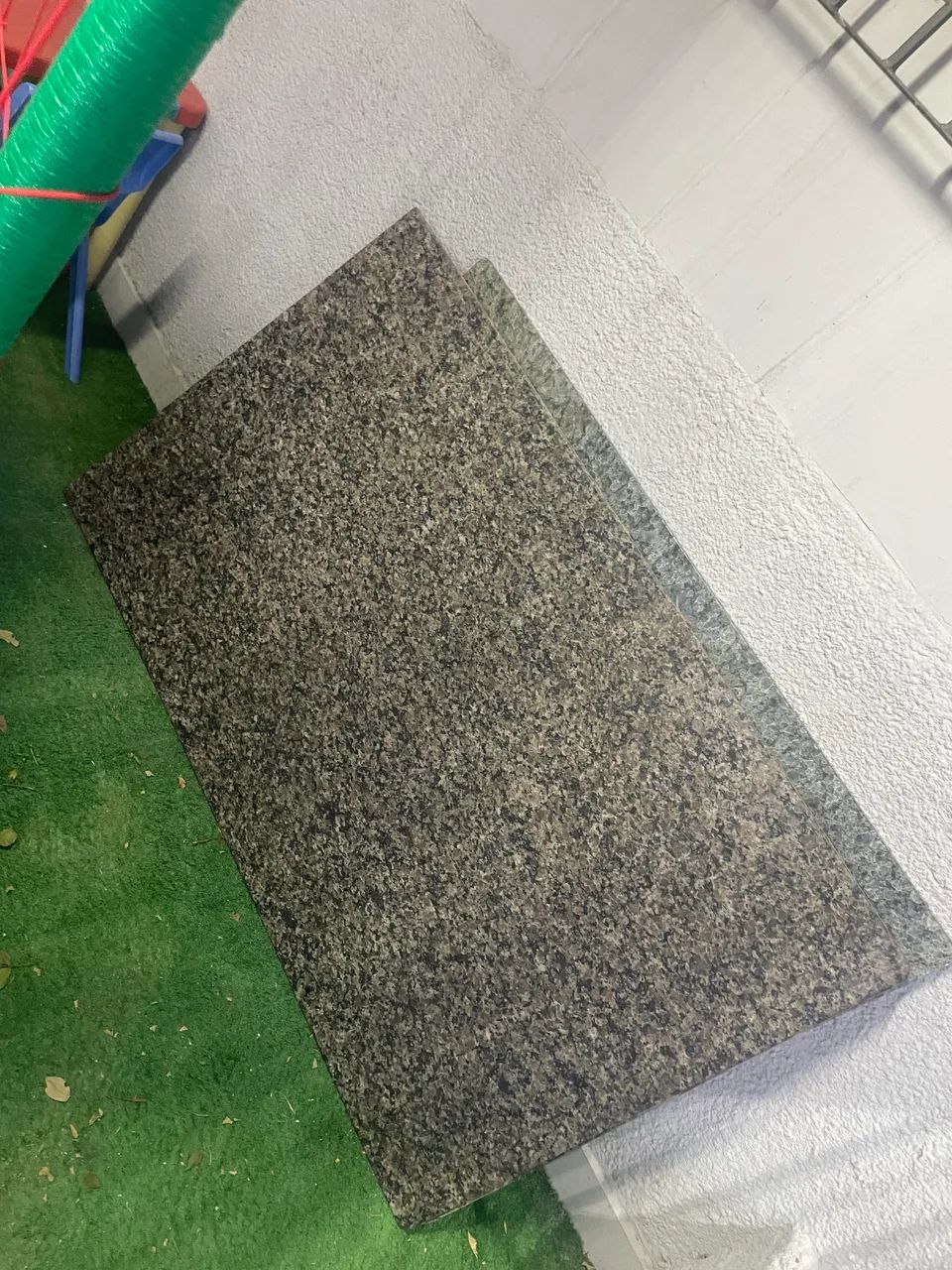 Pedra de granito64840775723010123