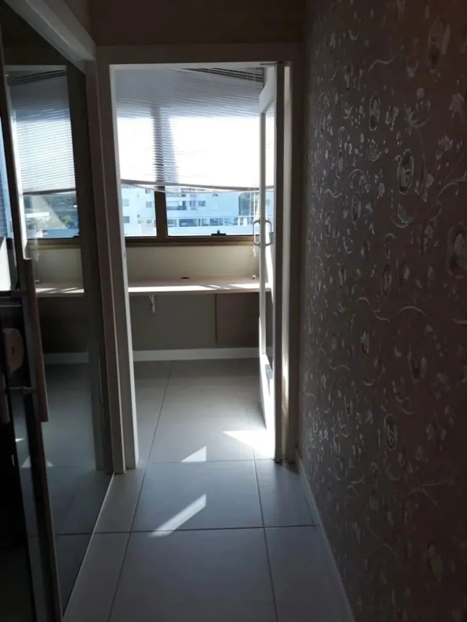 SALA COMERCIAL COM GARAGEM NA TRINDADE - FLORIANÓPOLIS - Foto 8