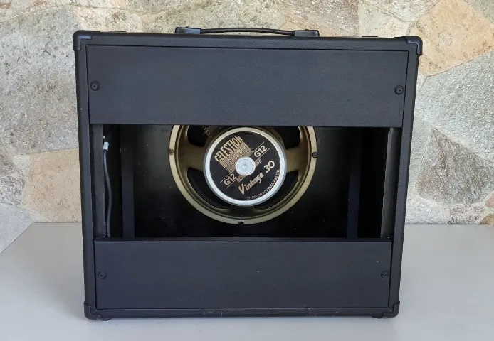 Caixa Celestion Vintage30