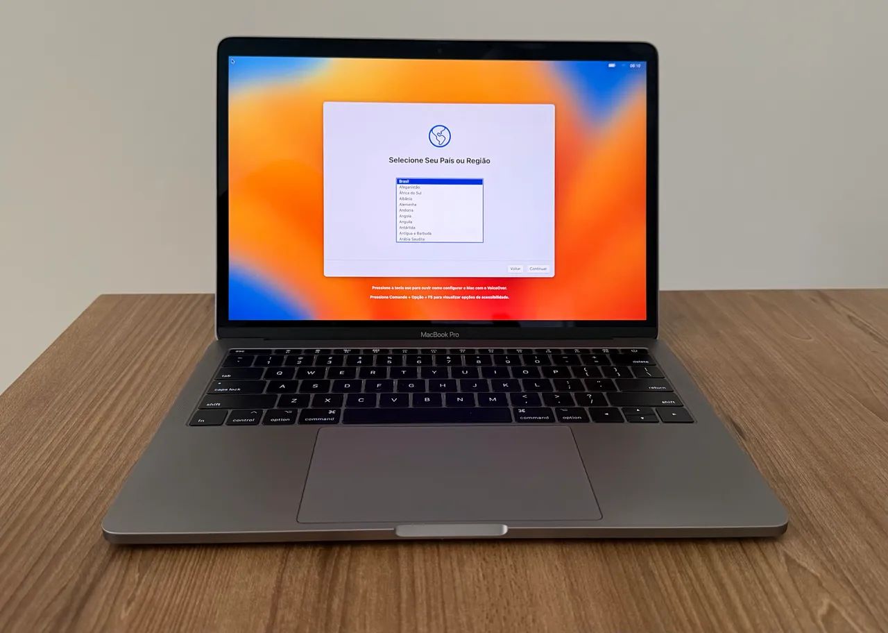 MacBook Pro 13? (2017) - Intel Core i5, 8GB RAM, 128GB SSD
