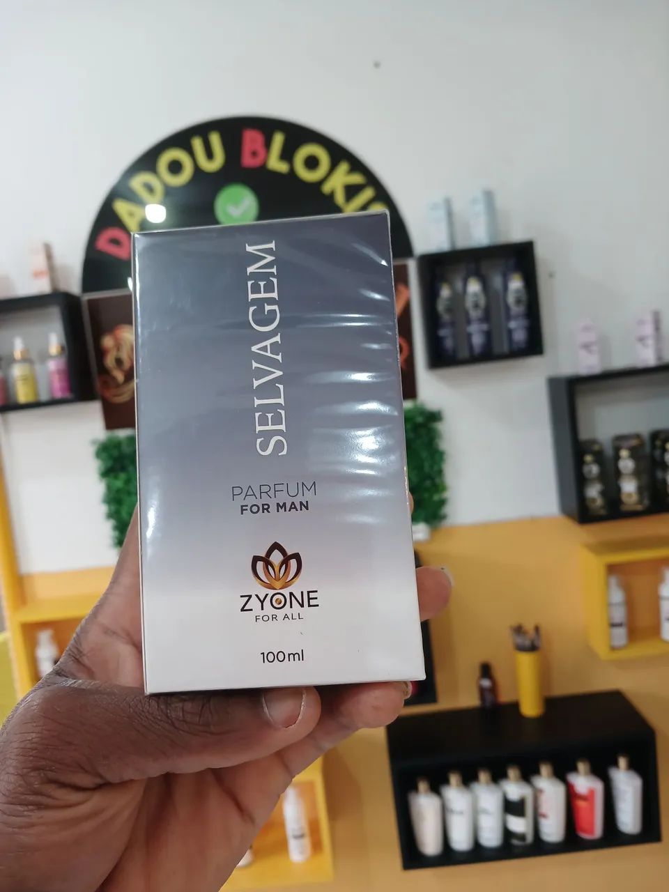 Perfume  bem cheiroso. Eu vender pra revender também  - Foto 2