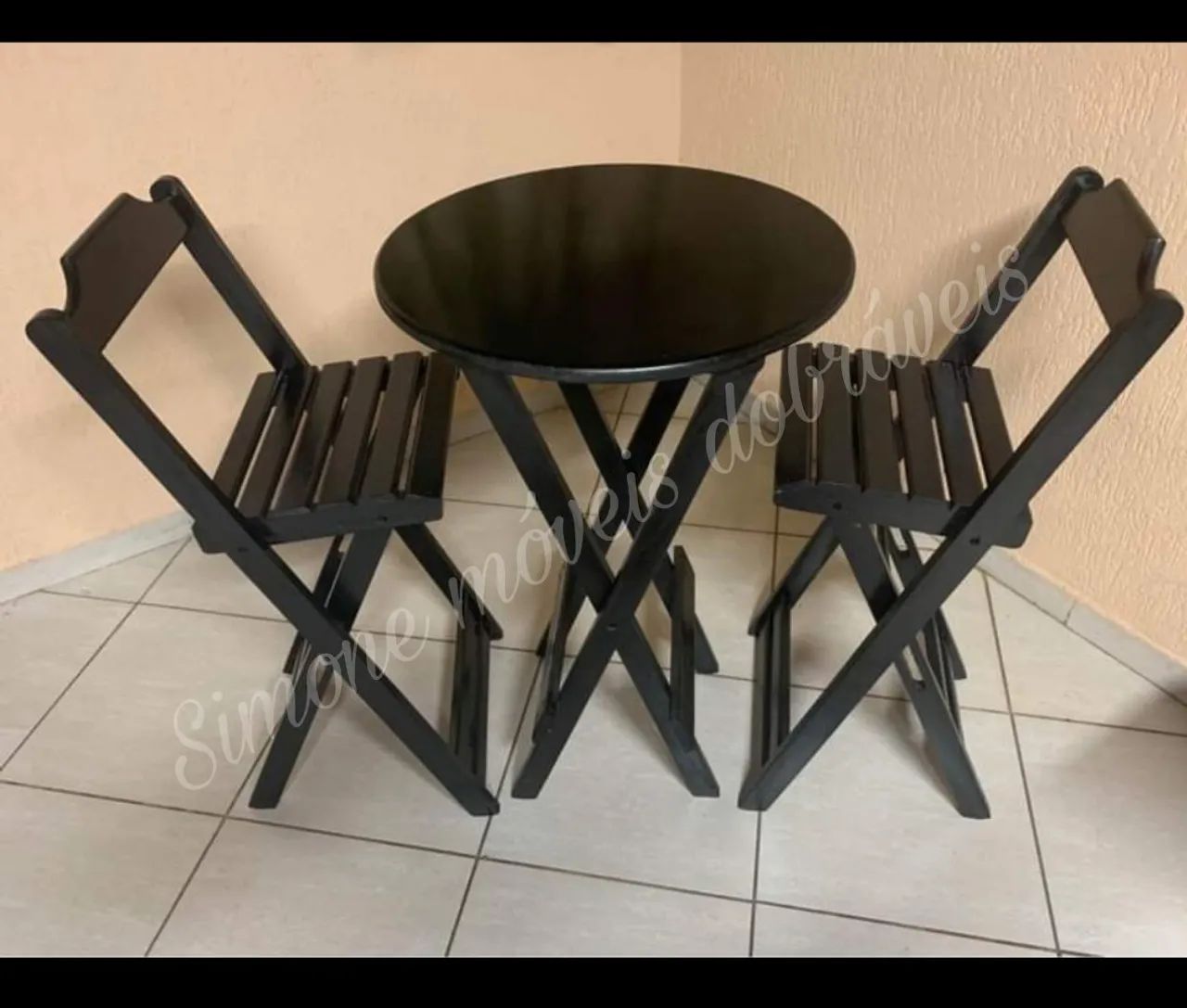 Jogo de mesa Bistrô com 2 bancos 