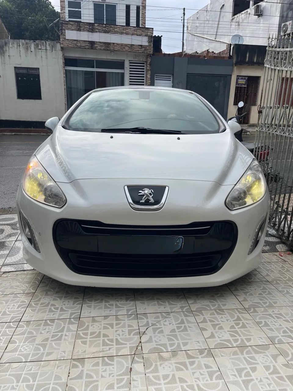 Peugeot 308 CC Conversível 1.6 THP Turbo - 2013/2014