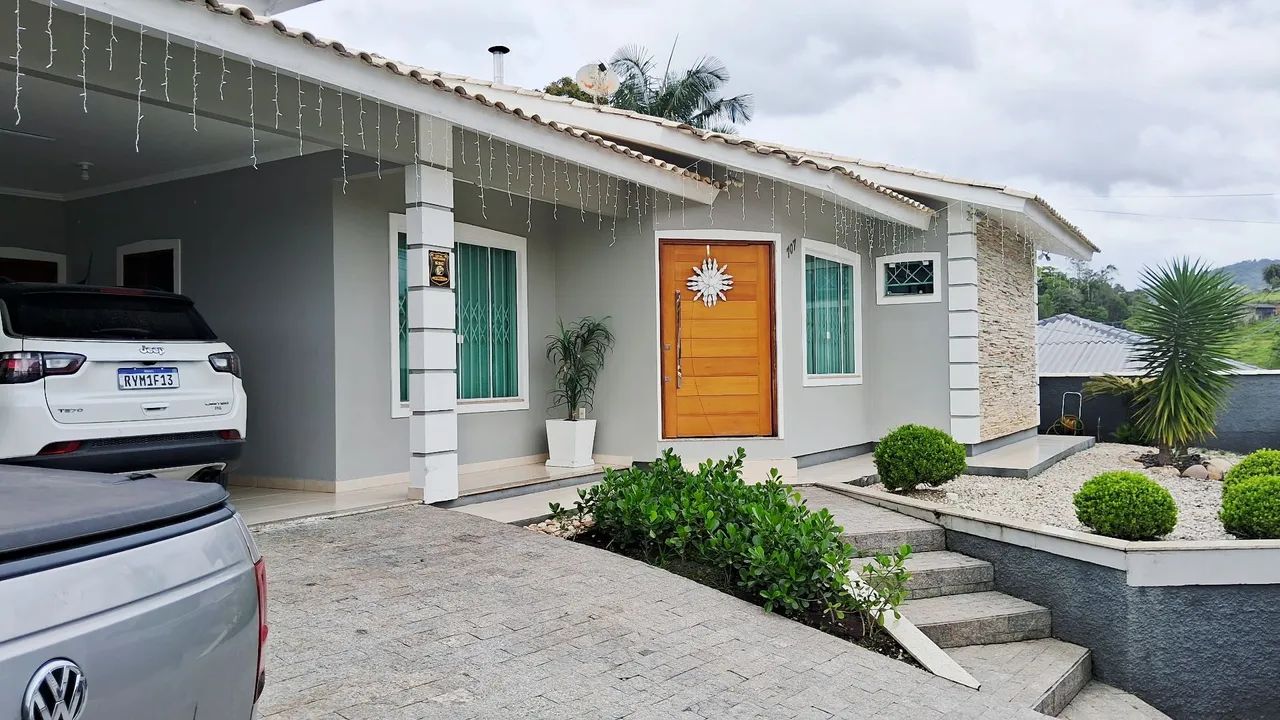 Excelente casa bem localizada em Santo Amaro da Imperatriz-SC  - Foto 3
