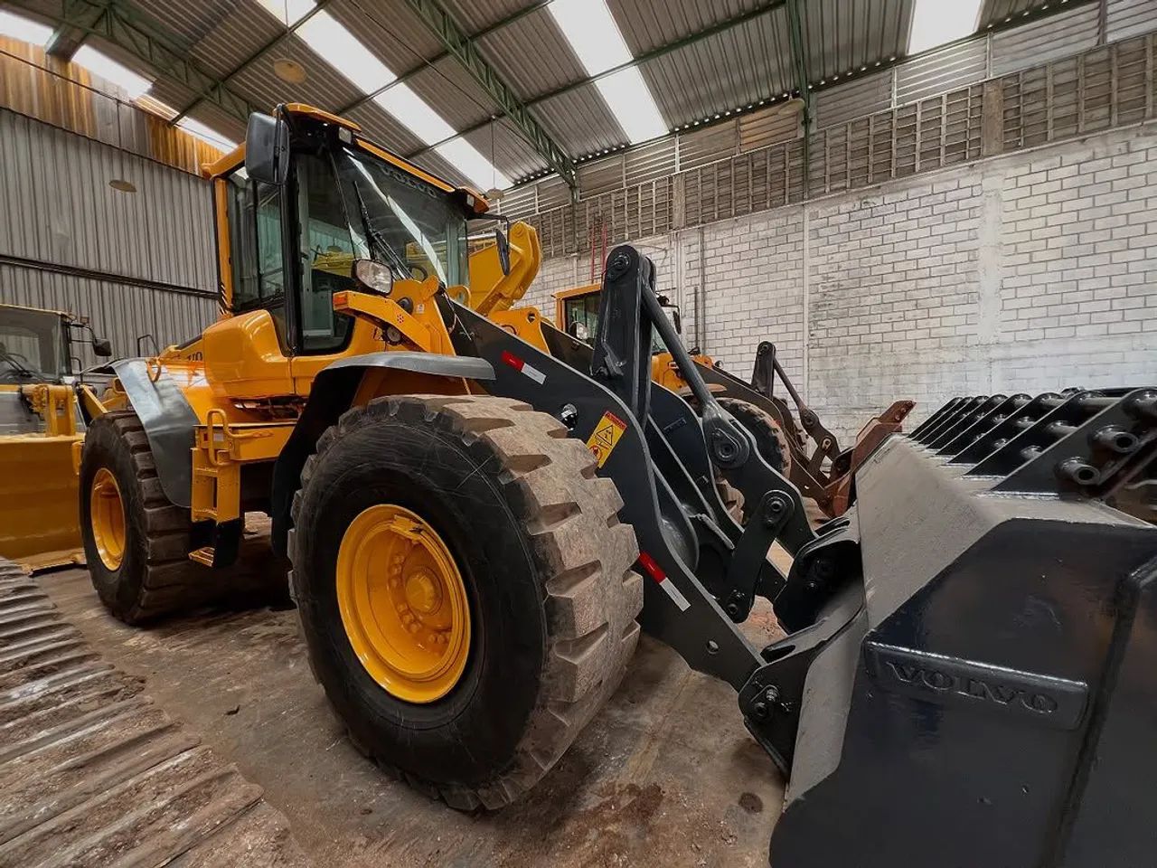 Pá carregadeira Deere - Foto 4