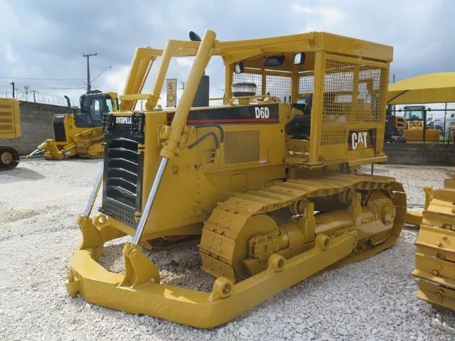 Trator de esteiras Caterpillar D6D Torque 1994 Impecável
