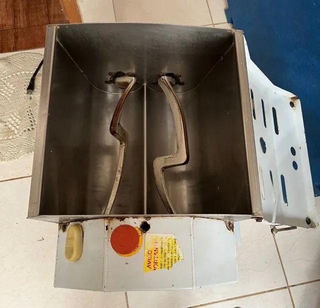 Masseira Semi-Rápida Gpaniz AM-15 - 15kg - Bivolt - Funcionando Perfeito - Foto 3