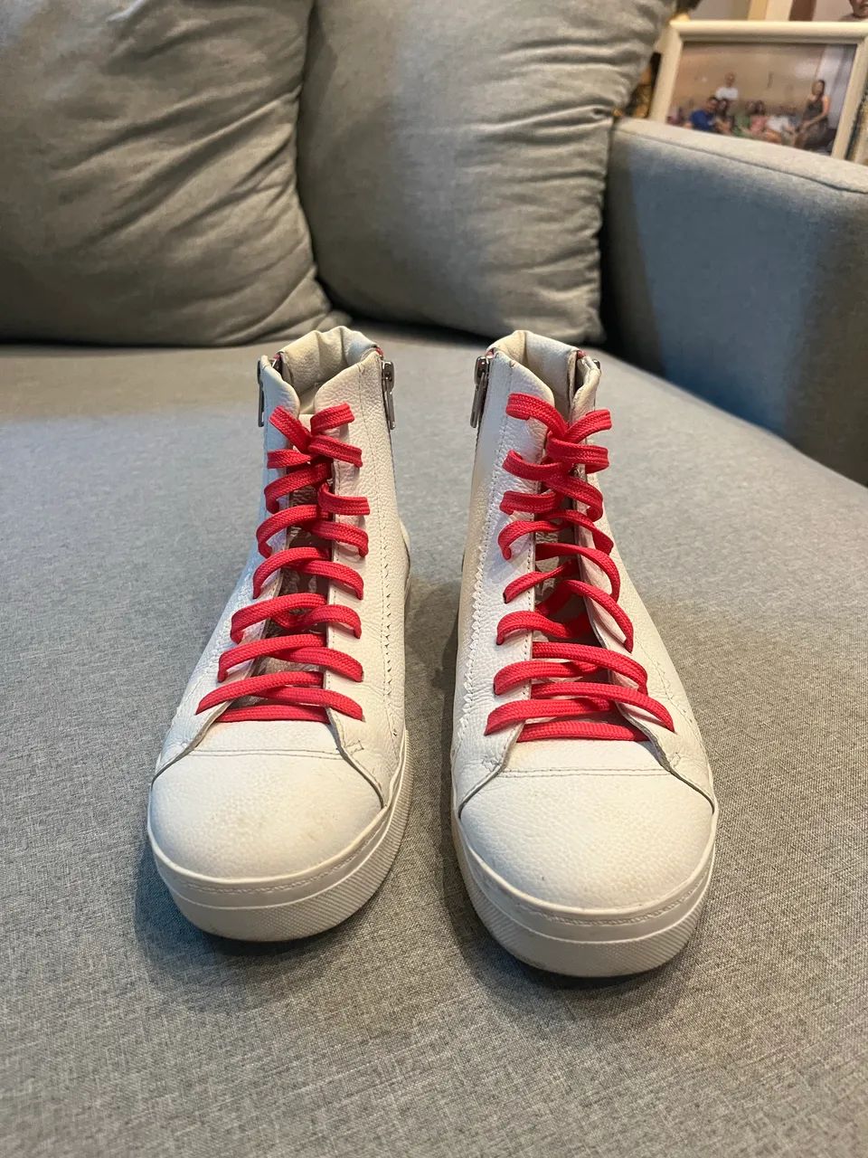 Tenis cano alto branco e rosa - Foto 2