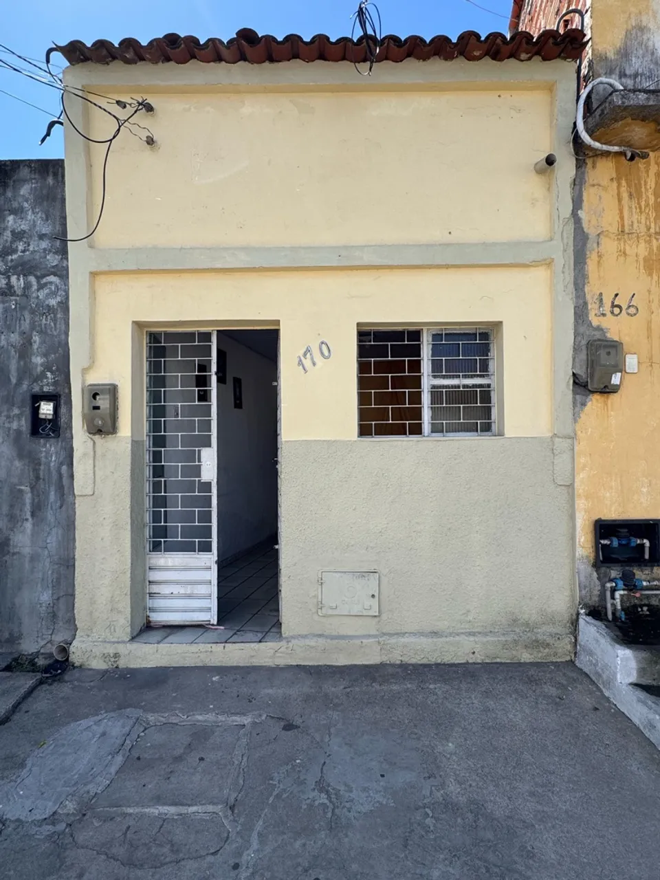 Casa a venda no poço, próximo ao SESC e praça 13 de Maio