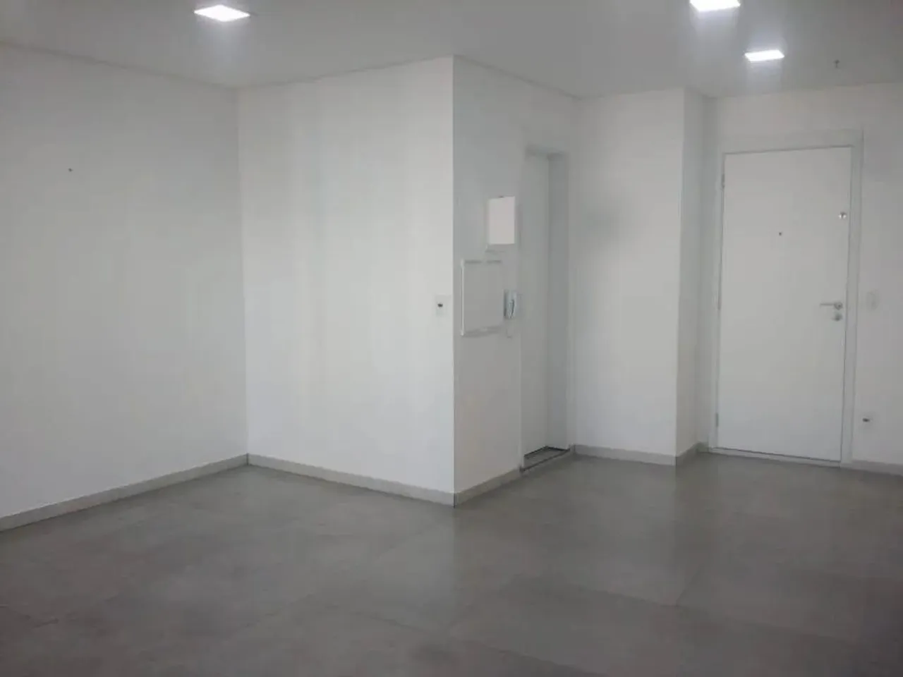 Sala comercial a venda 49m² com 01 vaga e 1 banheiro Pinheiros
