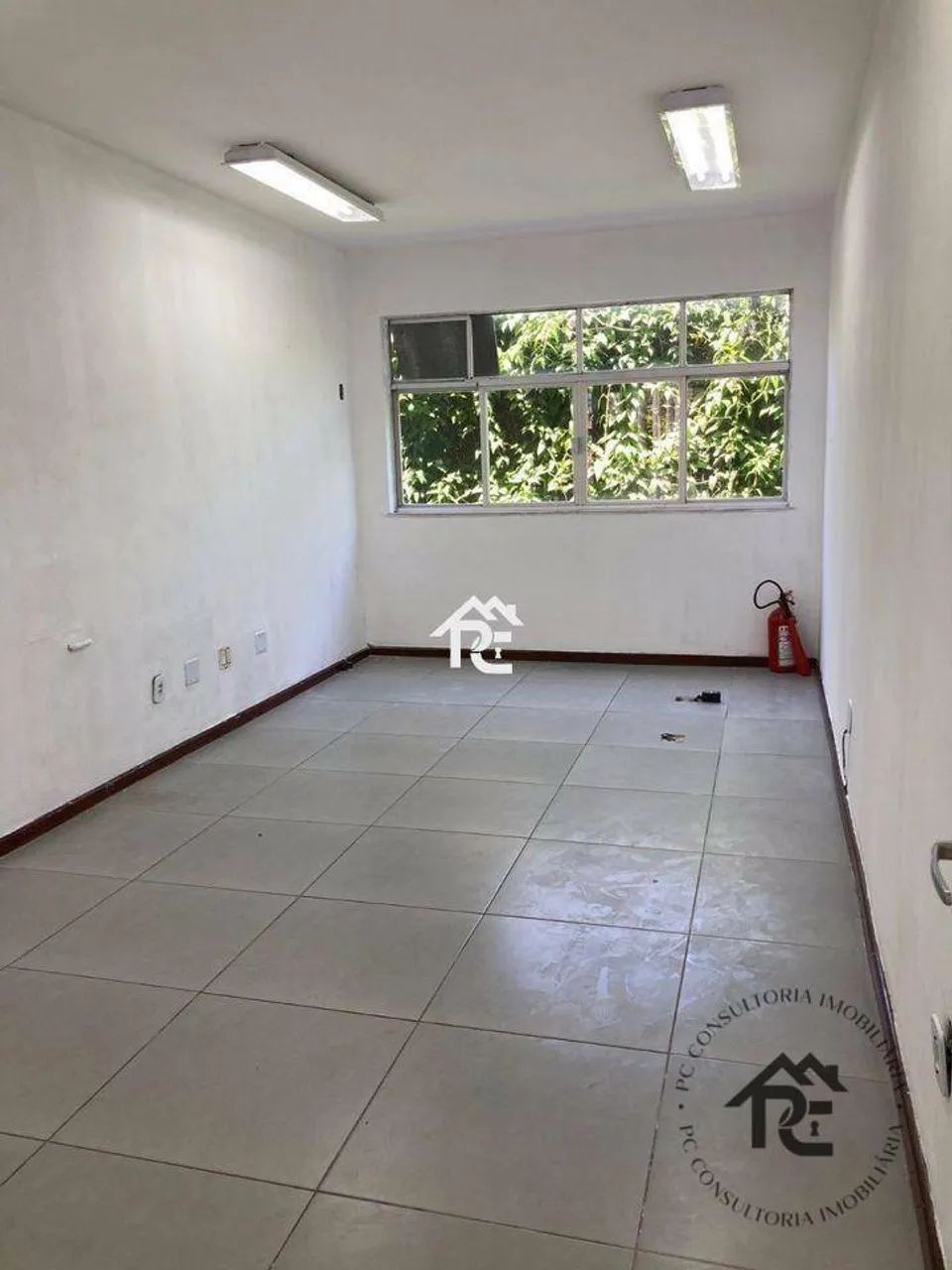 Sala para alugar, 29 m² por R$ 2.353,51 - Pendotiba - Niterói/RJ - Foto 2