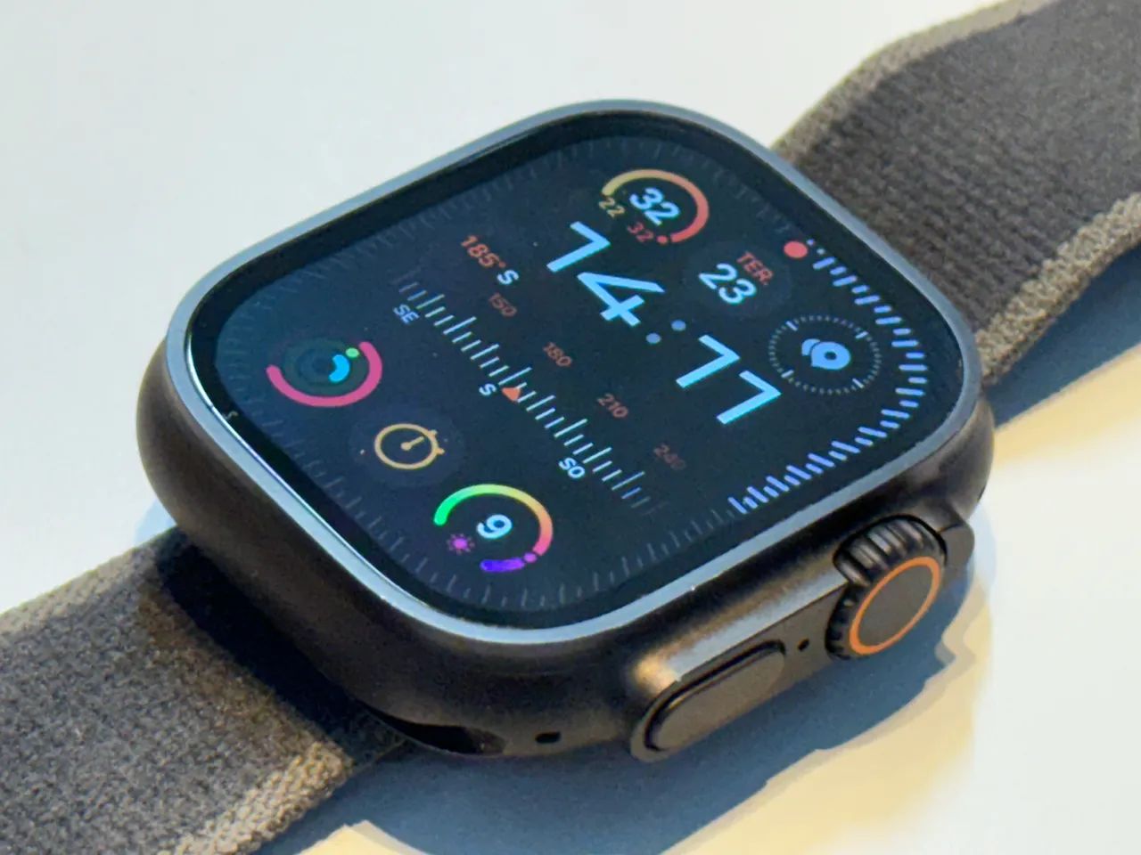 Apple Watch Ultra 2 49mm novíssimo