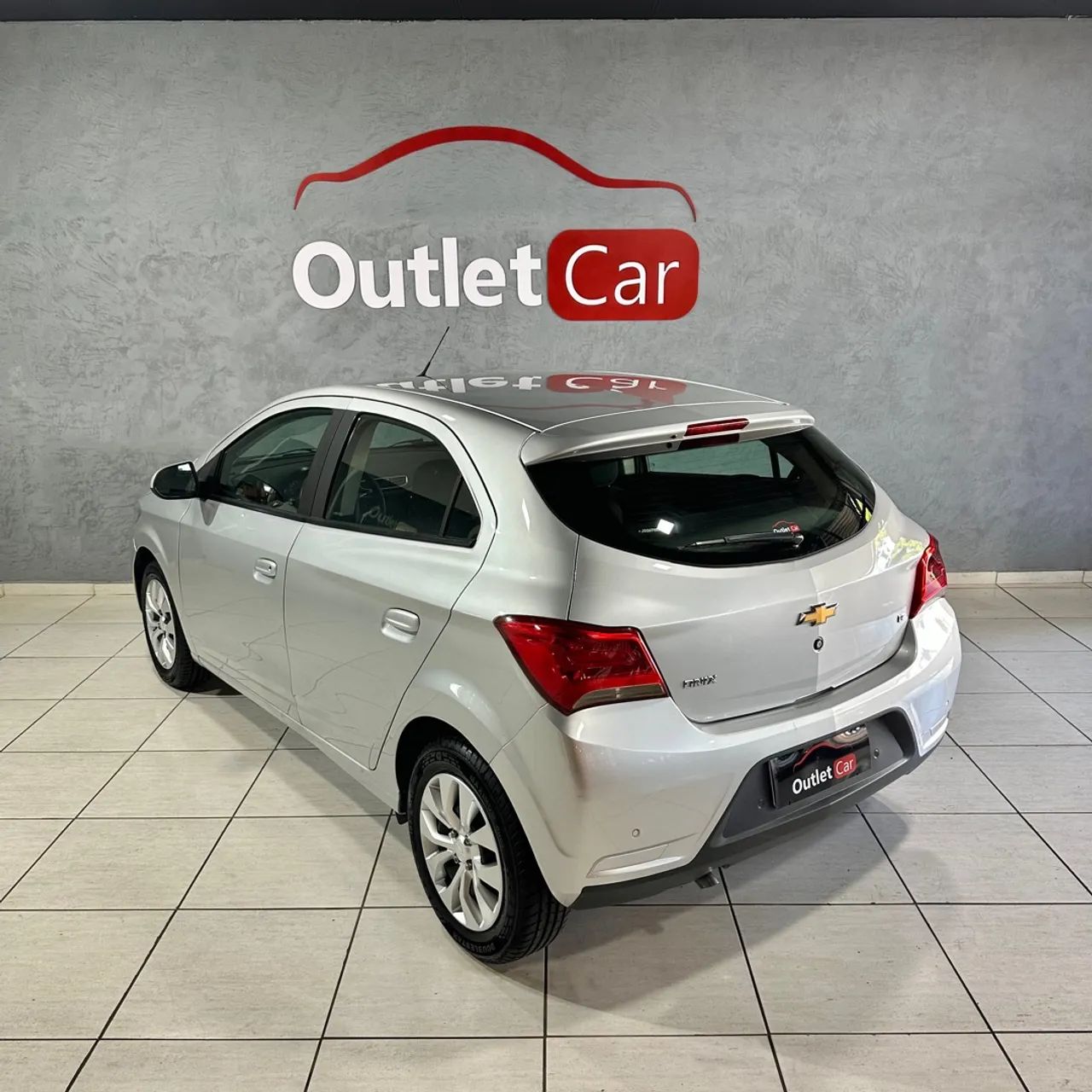 Chevrolet Onix 1.4 LT automático 2018 completo  - Foto 2