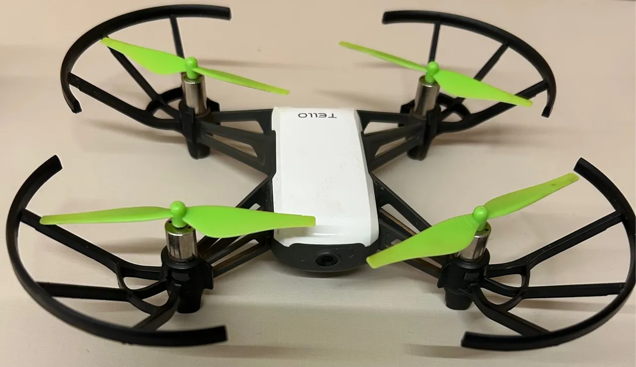 Drone Tello - Mini Drone com câmera