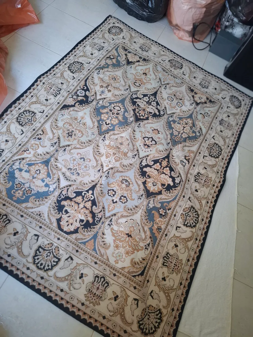 Tapete Persa Clássico - Decoração Sofisticada