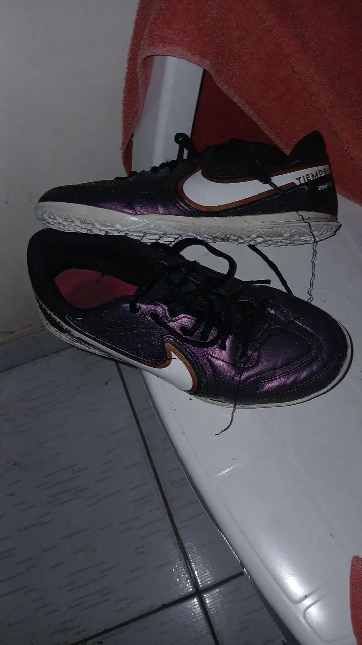 Vendo chuteira society nike tiempo 