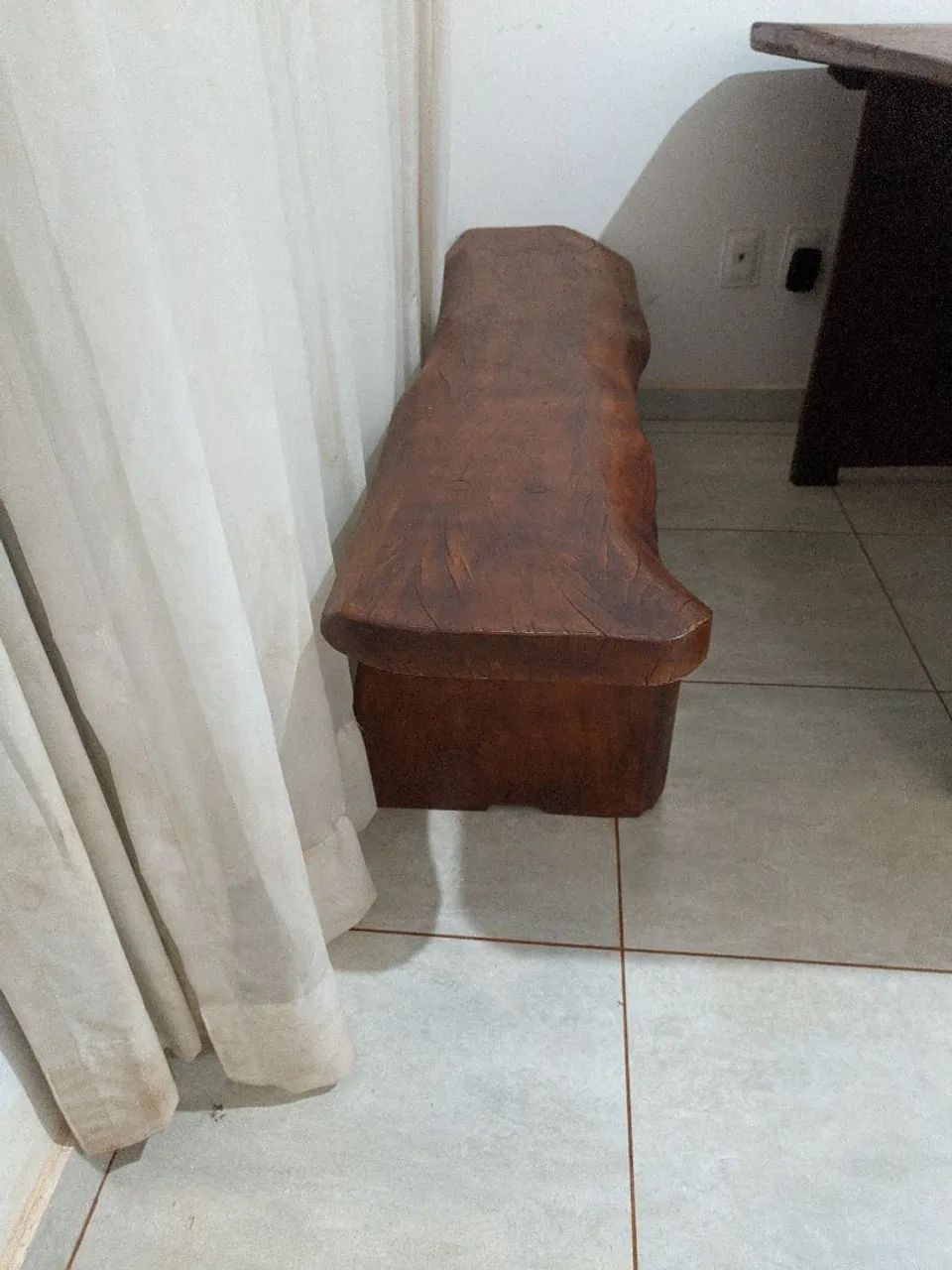 Mesa de madeira maciça  - Foto 4