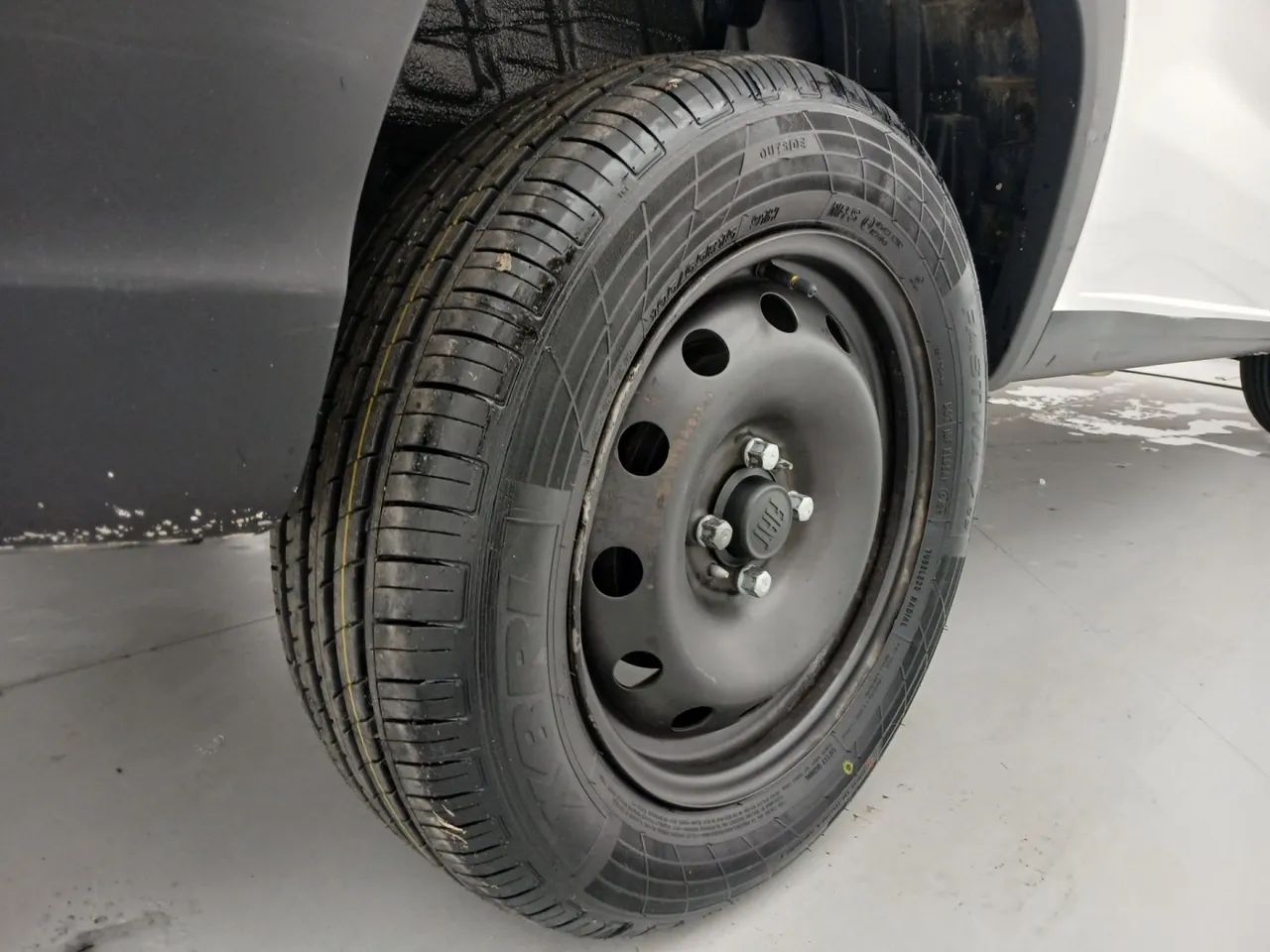 Fiat Strada Endurance 1.3 Flex 8V CS, foto 14 de 16