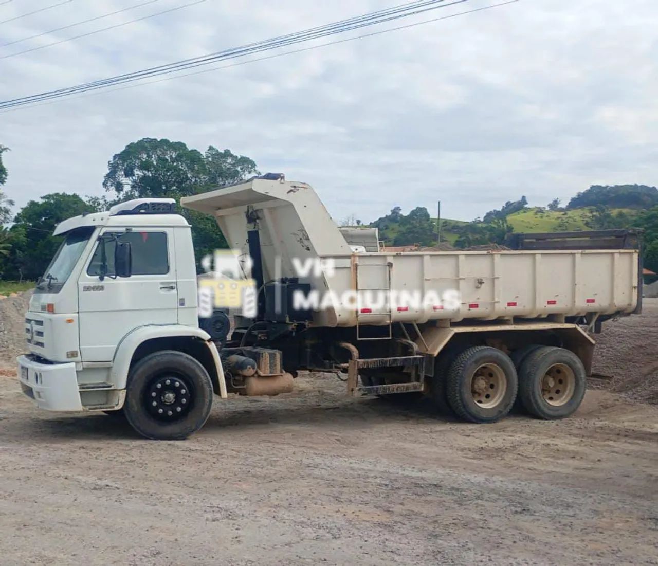 VW 23.220 CAMINHÃO CAÇAMBA - Foto 4