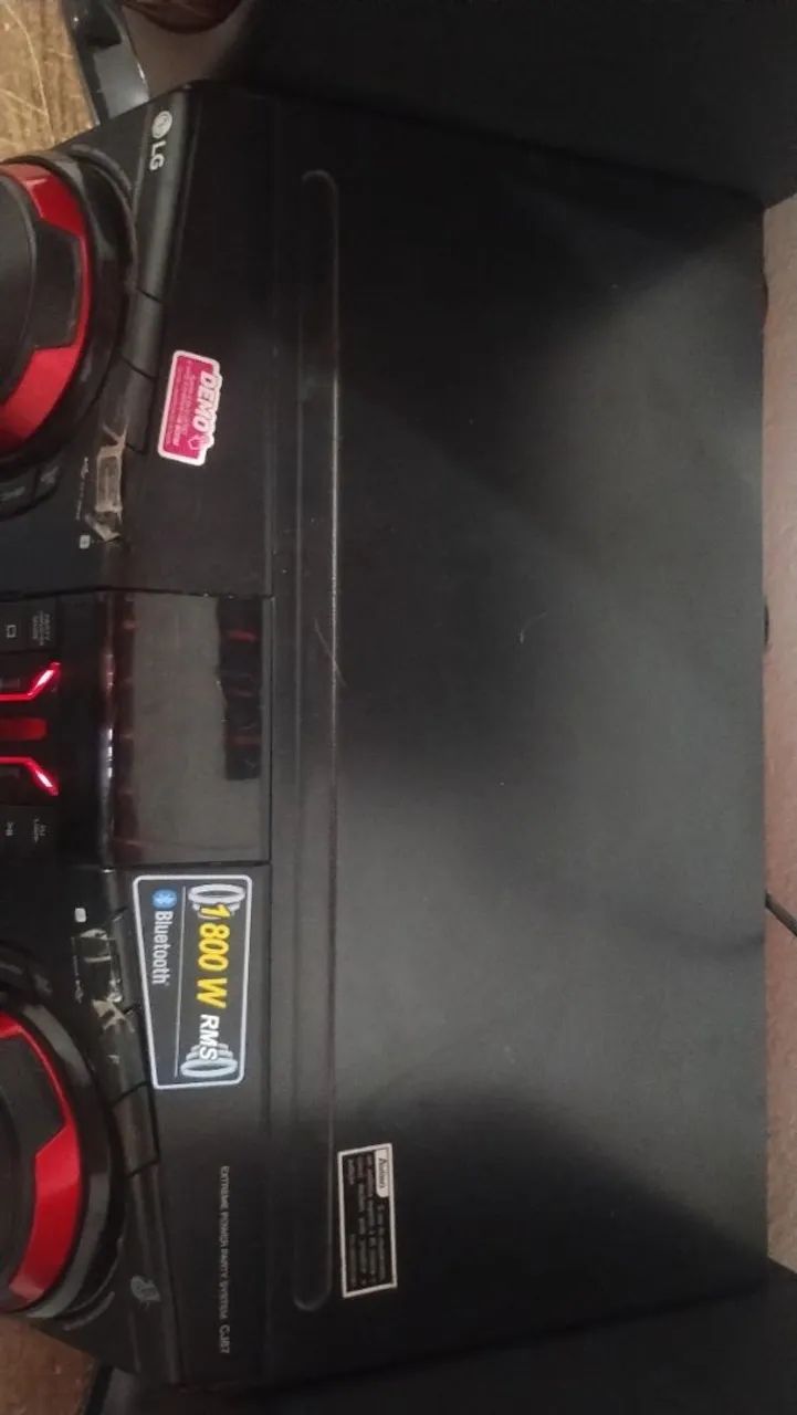 ele tá perfeito pega pendrive usB cd Blut
