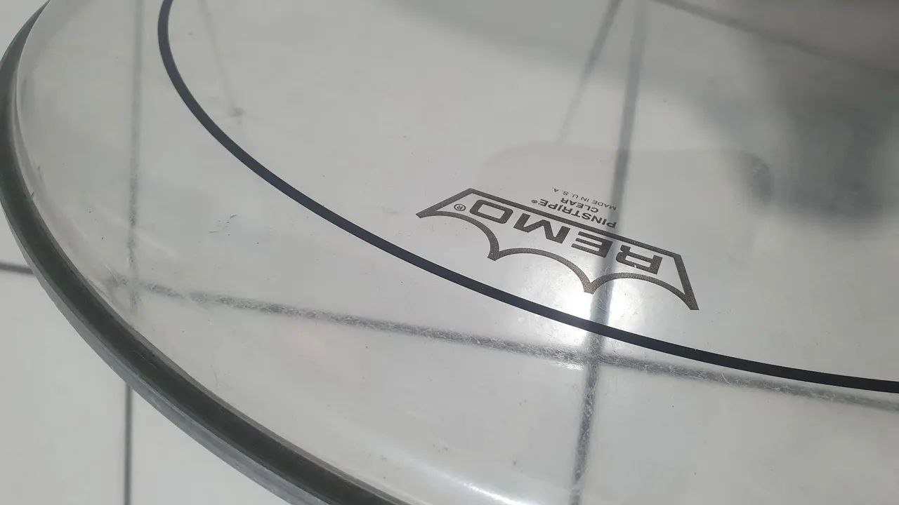Pele Remo Pinstripe Clear 18 polegadas - Foto 5