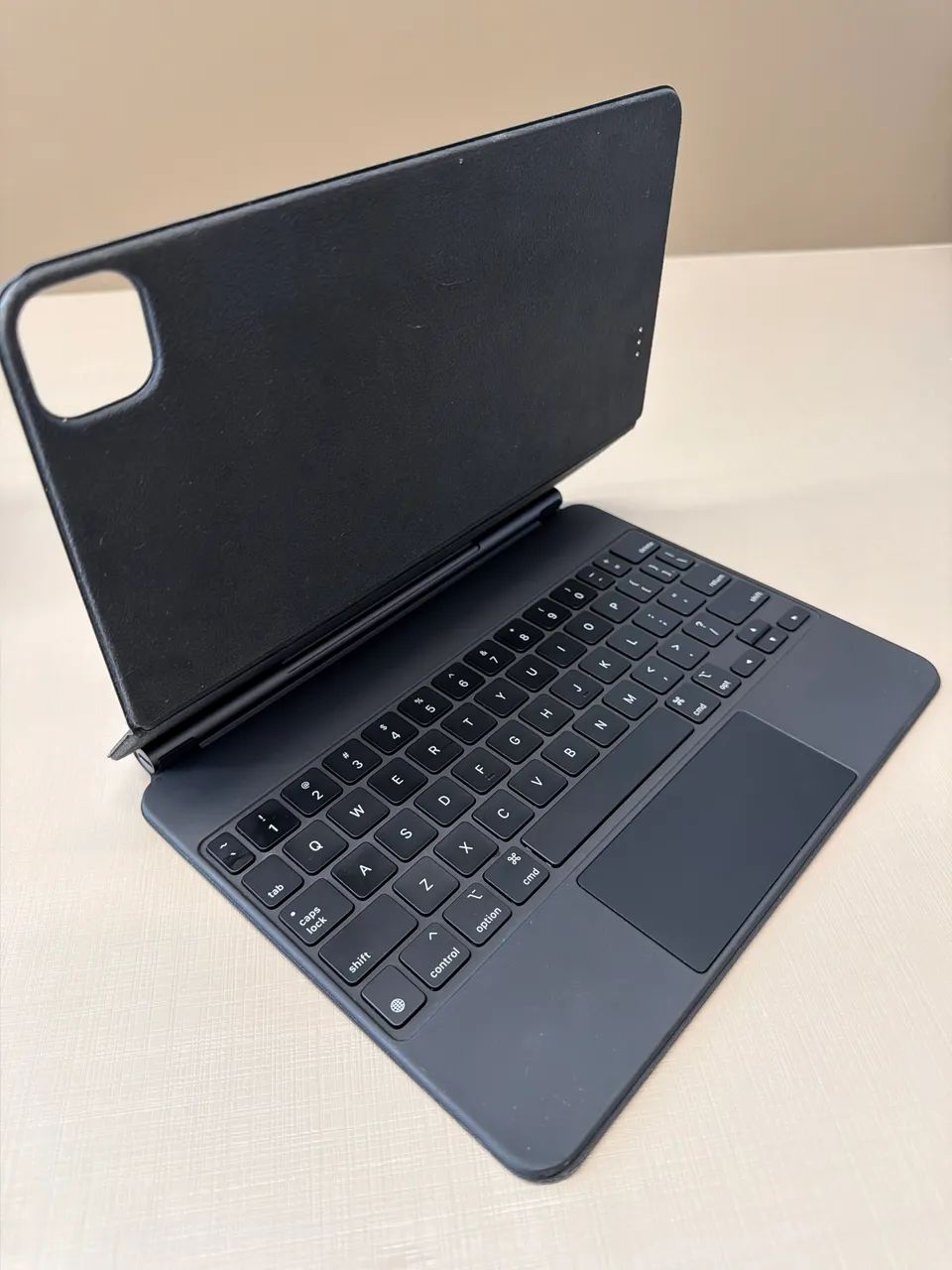 Magic Keyboard  iPad Air/pro 11 polegadas - Original Apple - Foto 3