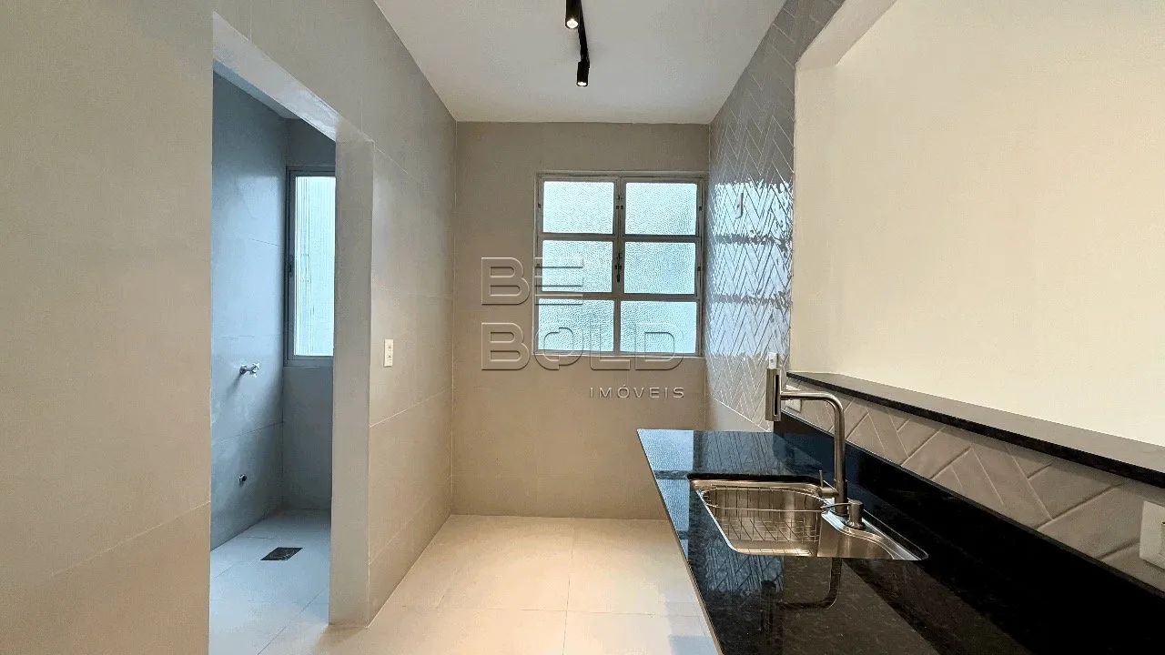 Apartamento reformado 1 dormitório em Coqueiros - Foto 5