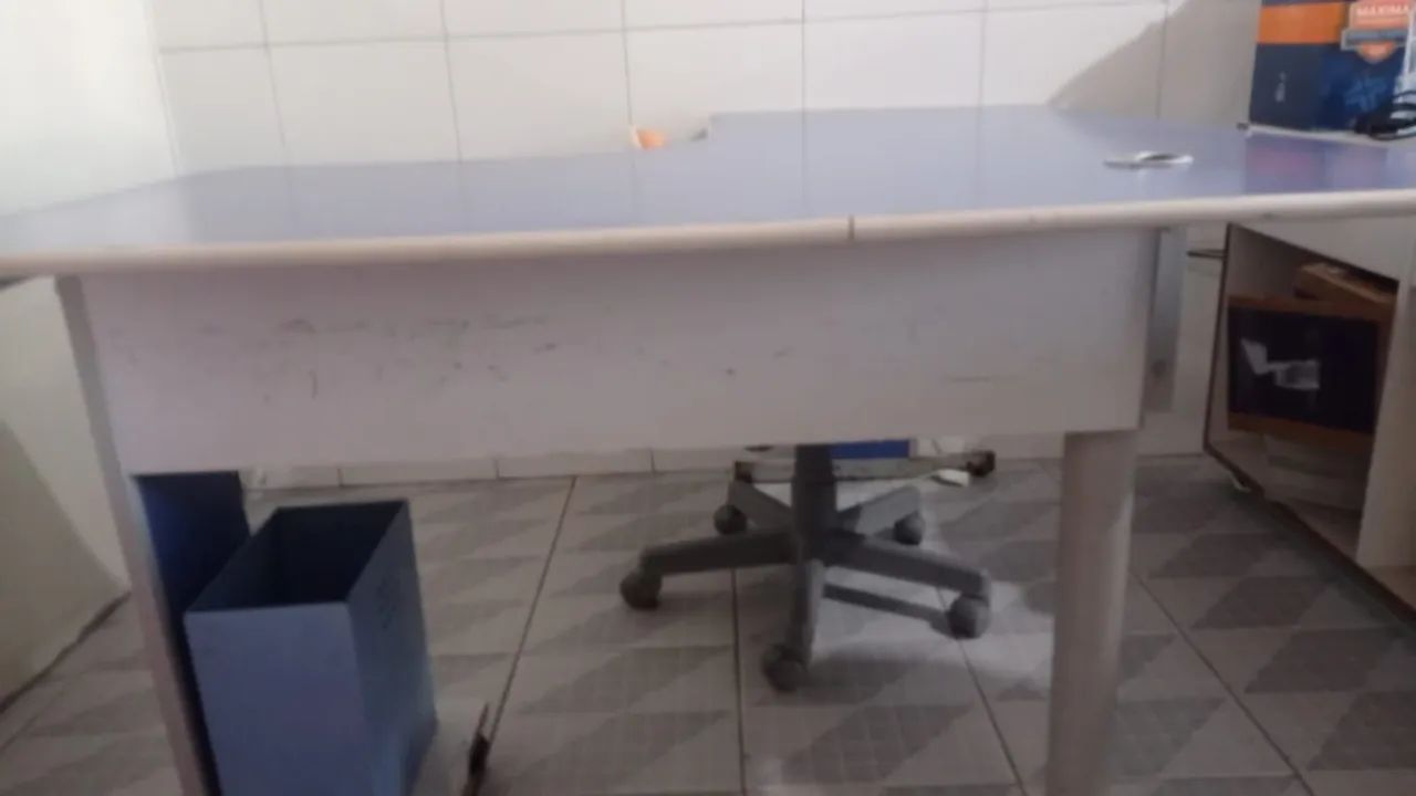 Mesa de escritório em L USADA  - Foto 2