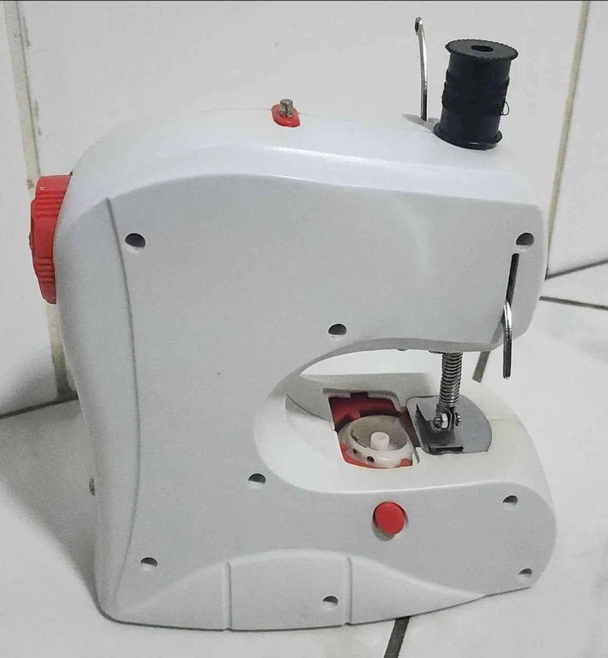 Mini máquina de costura Baby Machine 2001 - Foto 4