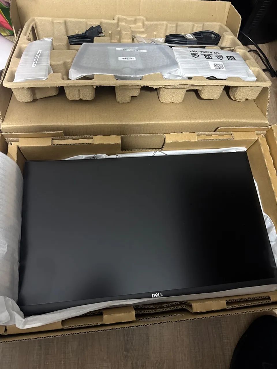 Monitor Dell 24 polegadas