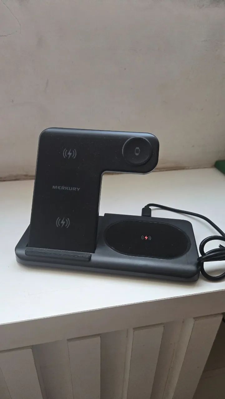 Estação Carregadora de Celular, fone e relógio