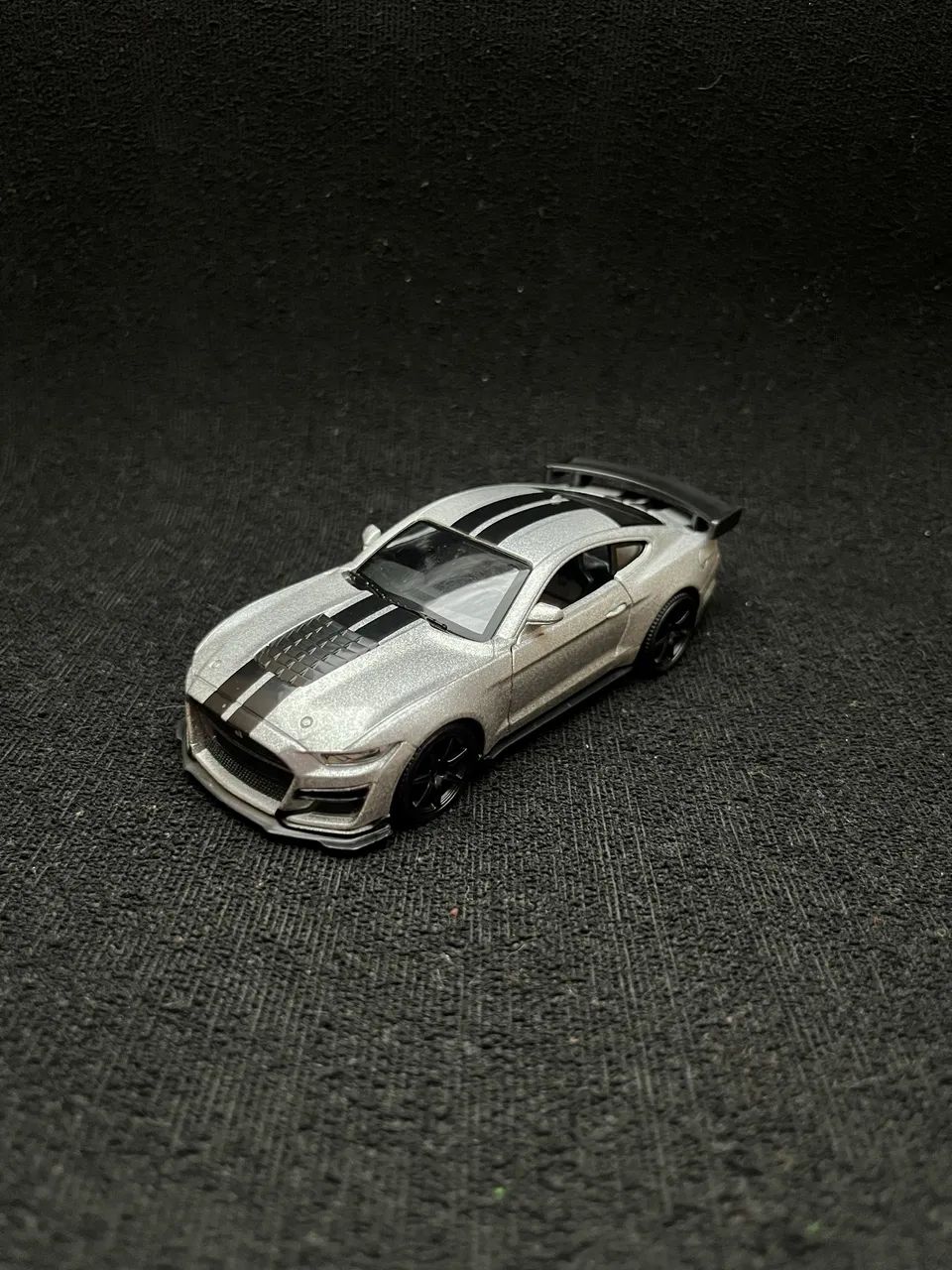 Miniatura Mustang Shelby GT500  - Foto 3