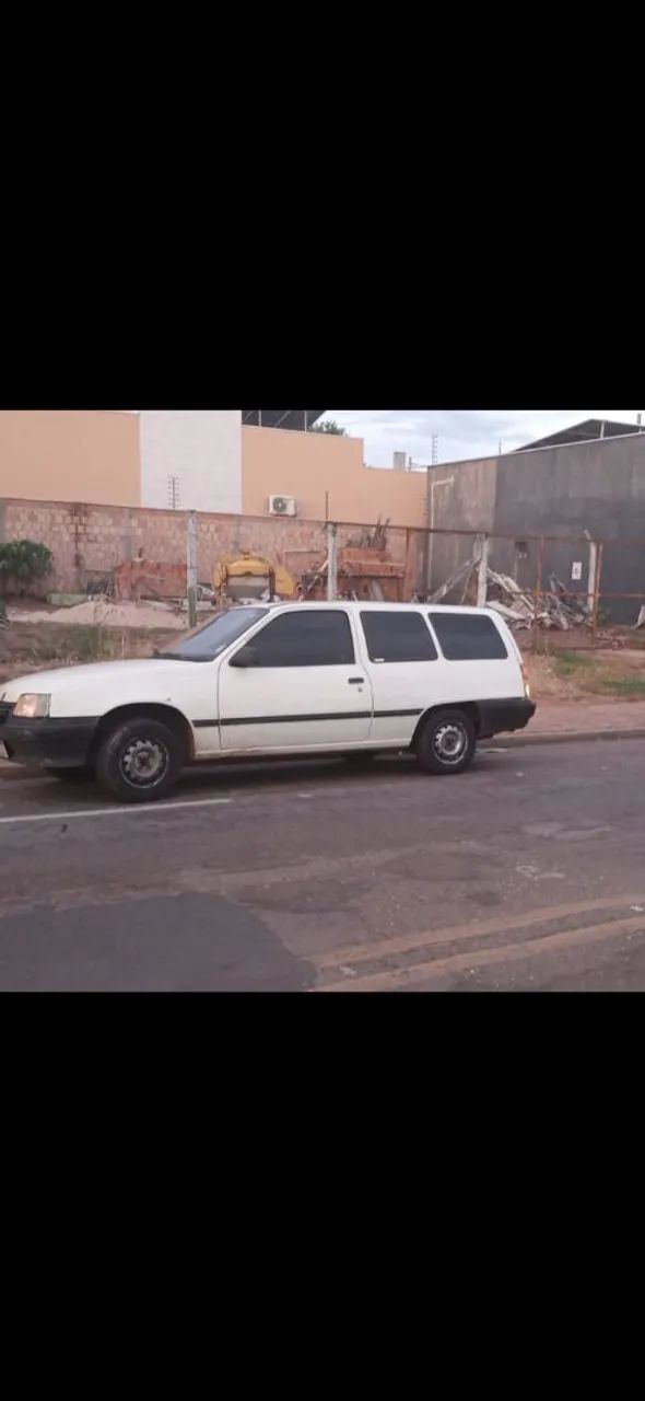 Chevrolet Ipanema GL 1.8 MPFI / EFI /SL 4P 1990