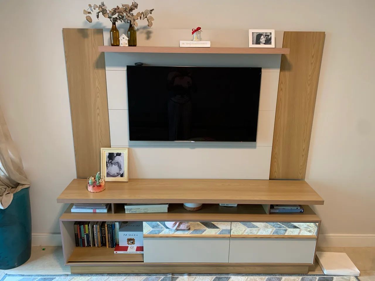 Painel de TV com Rack Integrado e Espelho - Curitiba - Foto 3