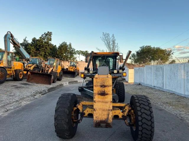 MOTONIVELADORA_JOHN DEERE_670G - Foto 2