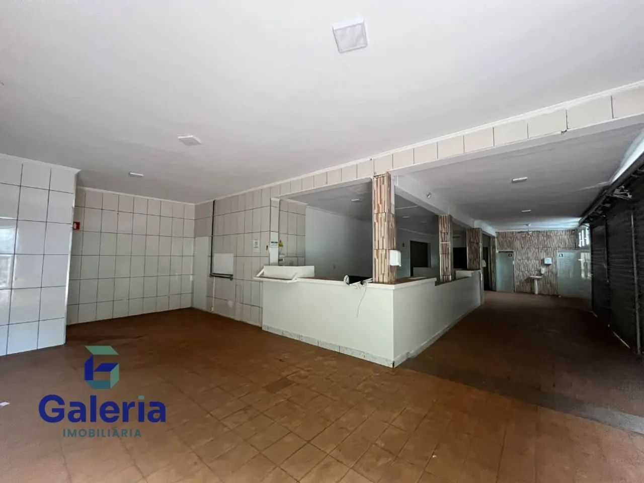 Salão para alugar, 259m² - Campos Elíseos - Foto 2