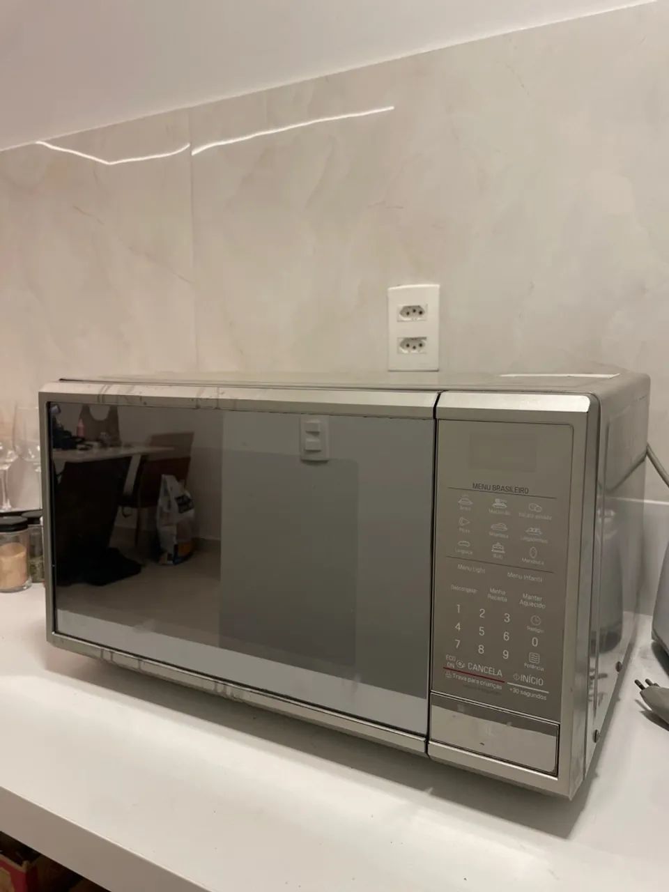 Vendo microondas 127v