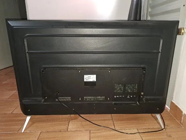 Televisão 50 polegadas philips tela quebrada troco por videos game tipo xbox one ou ps4 - Foto 5