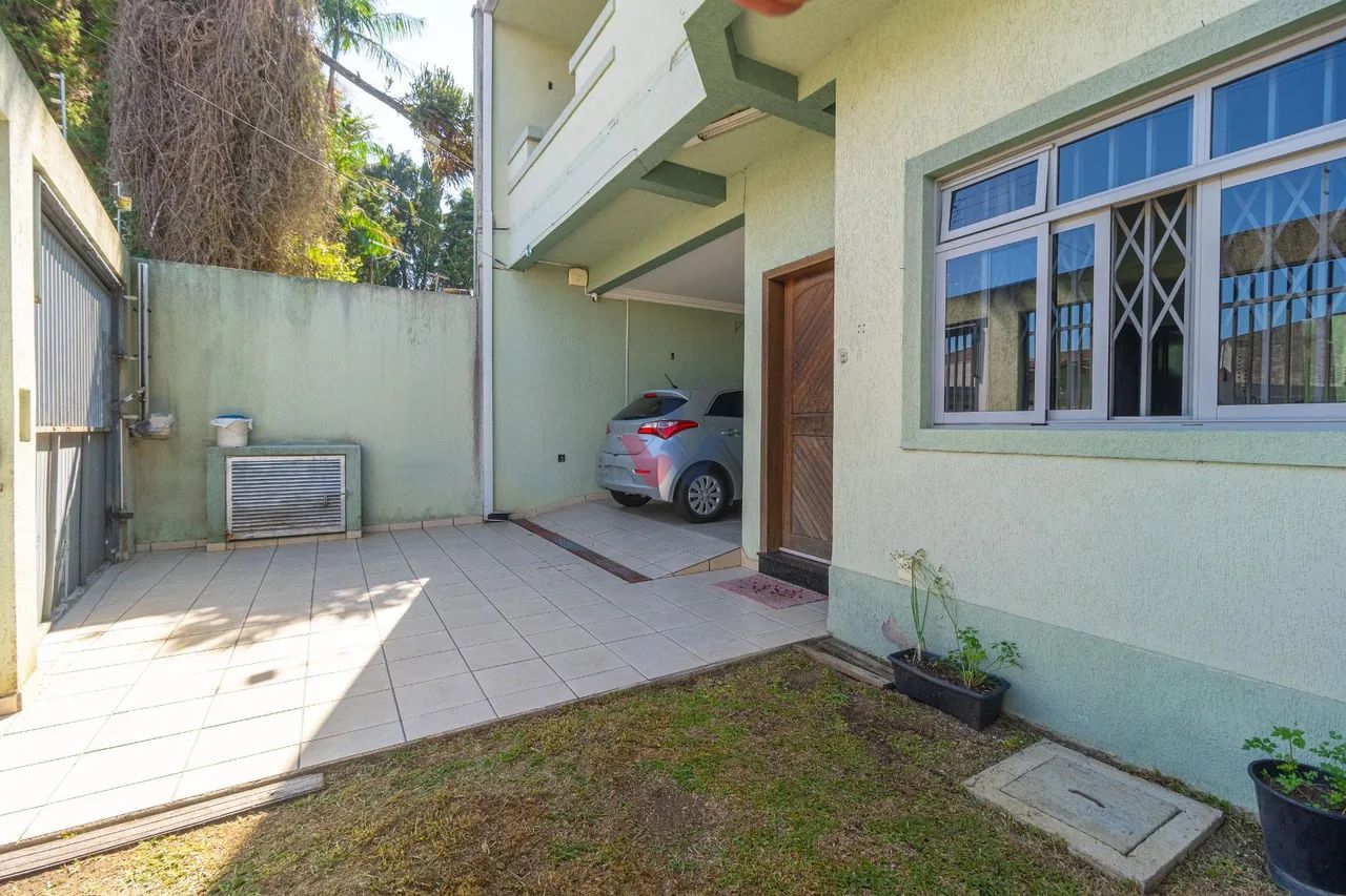 Imóvel Versátil no Sítio Cercado | Sobrado Triplex Edificação Comercial para Renda - Foto 5
