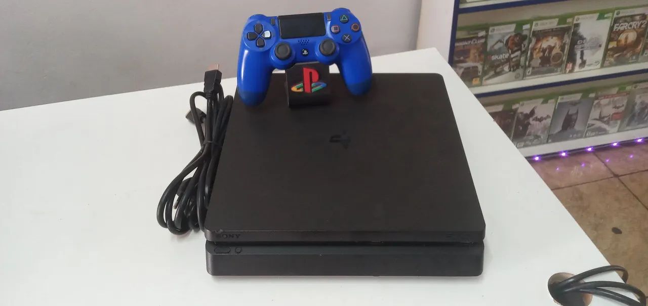 Playstation 4 / Slim
