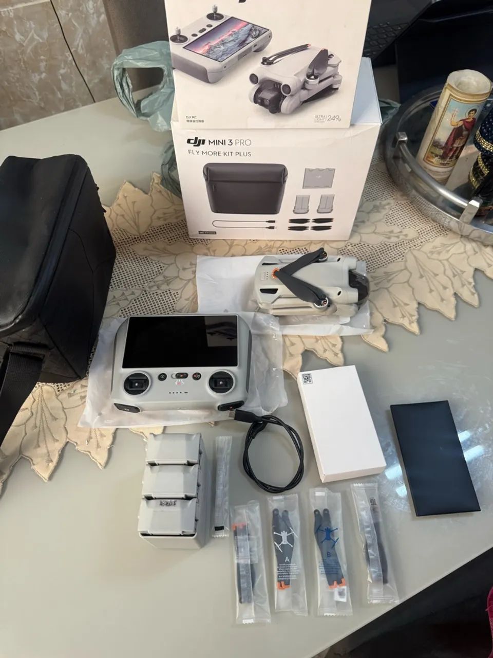 Drone Dji mini 3 PRO combo Fly More completo, troco em iphone