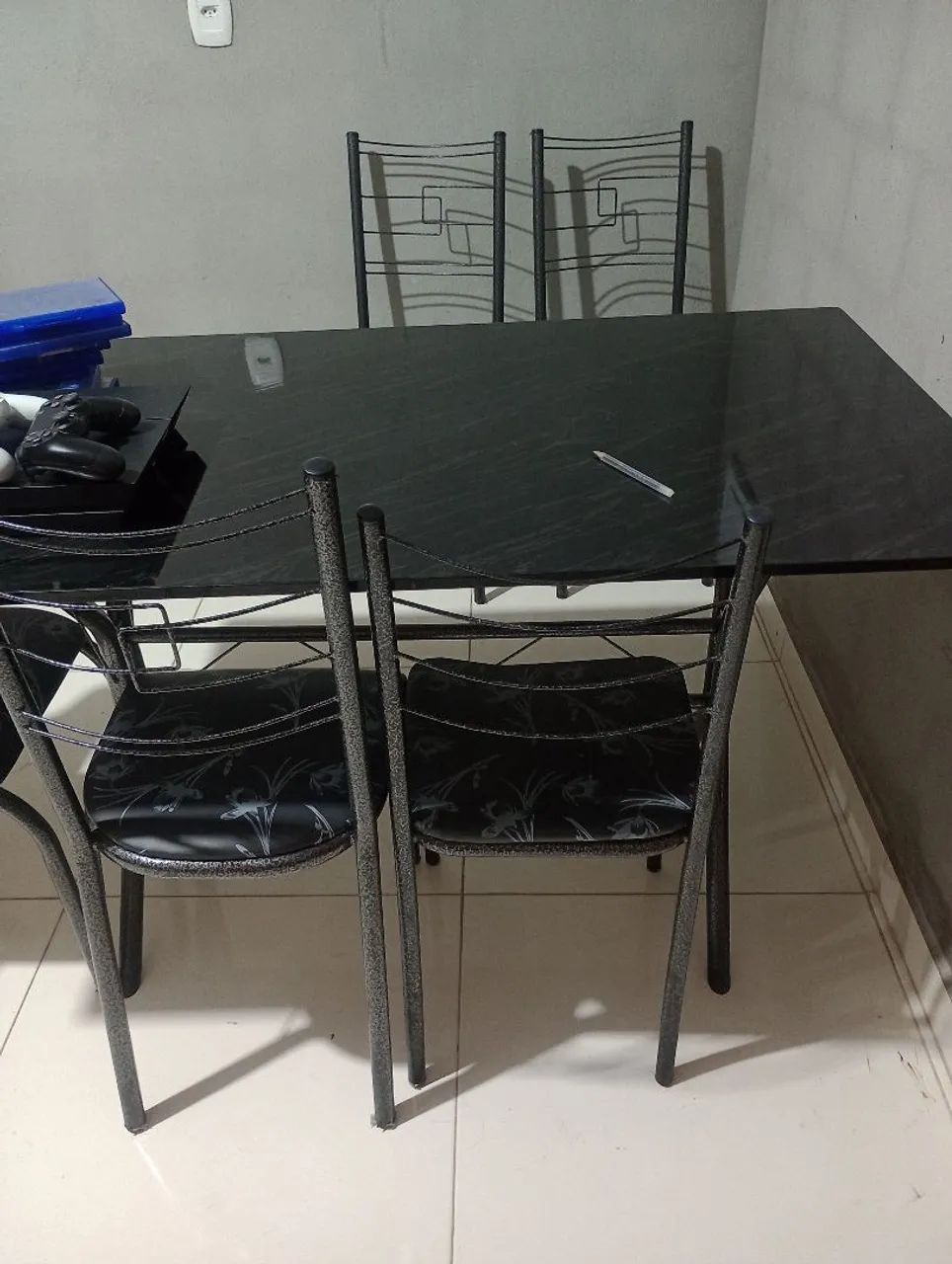 Mesa 4 cadeiras 65082642816642121