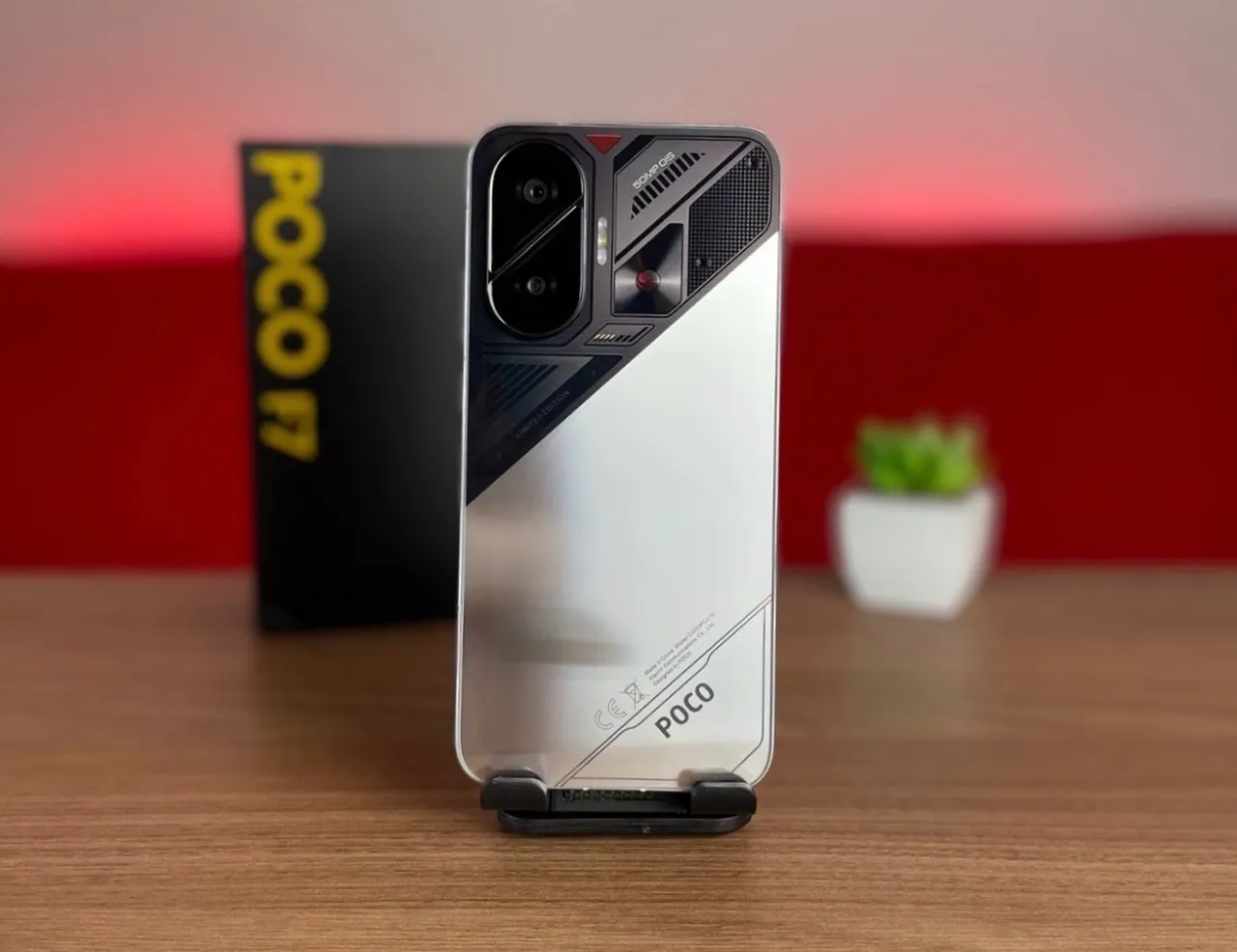 Poco F7 5G 512GB 12GB RAM PRATA Silver Lacrado - Celulares e