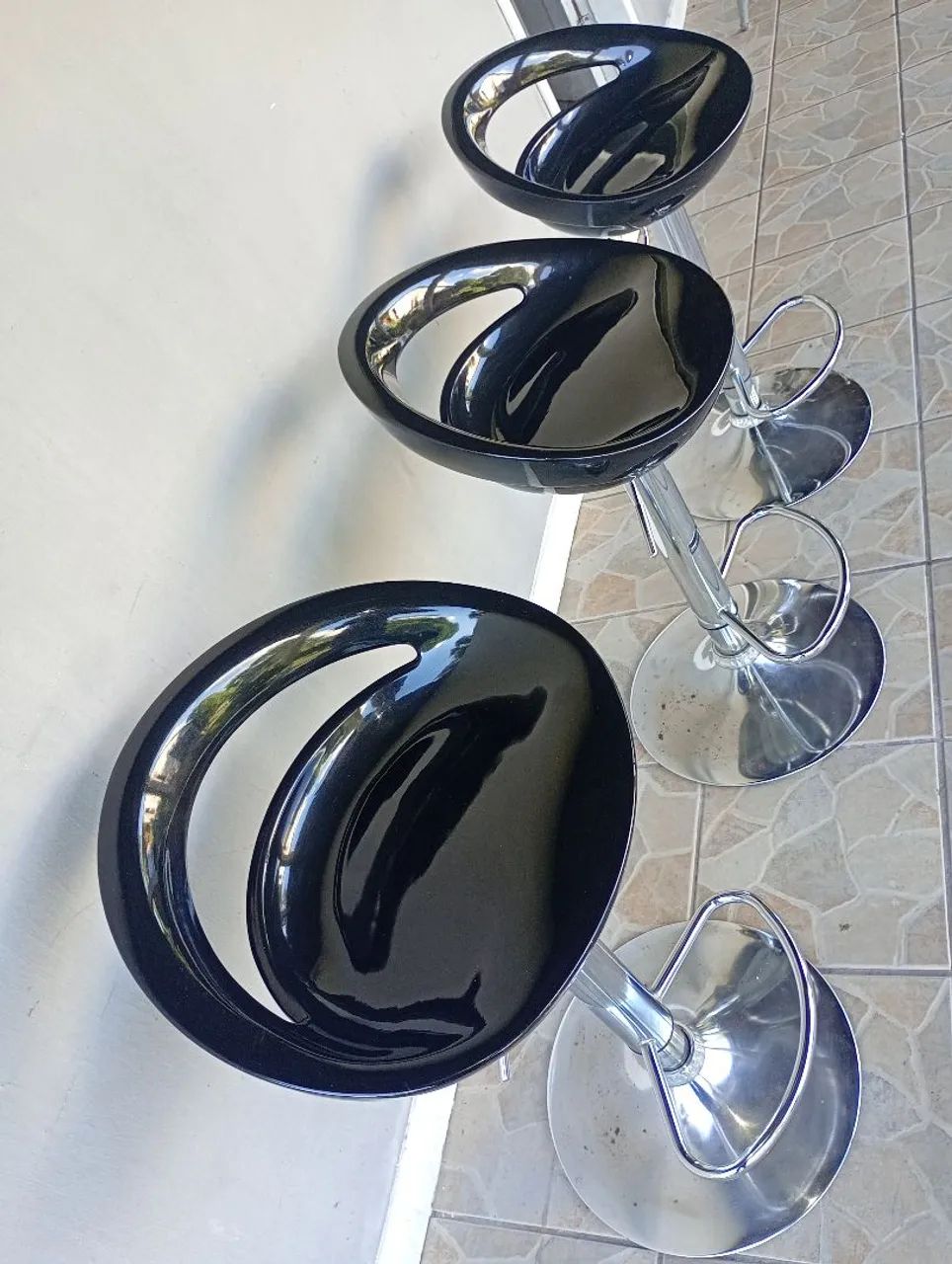 Banquetas meia lua giratória com regulagem de altura  - Foto 2