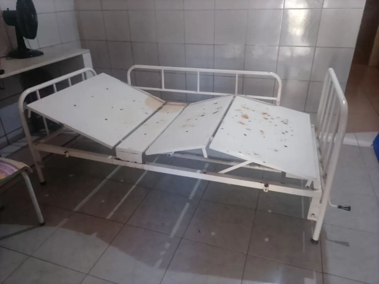 Cama hospitalar articulada - Foto 4