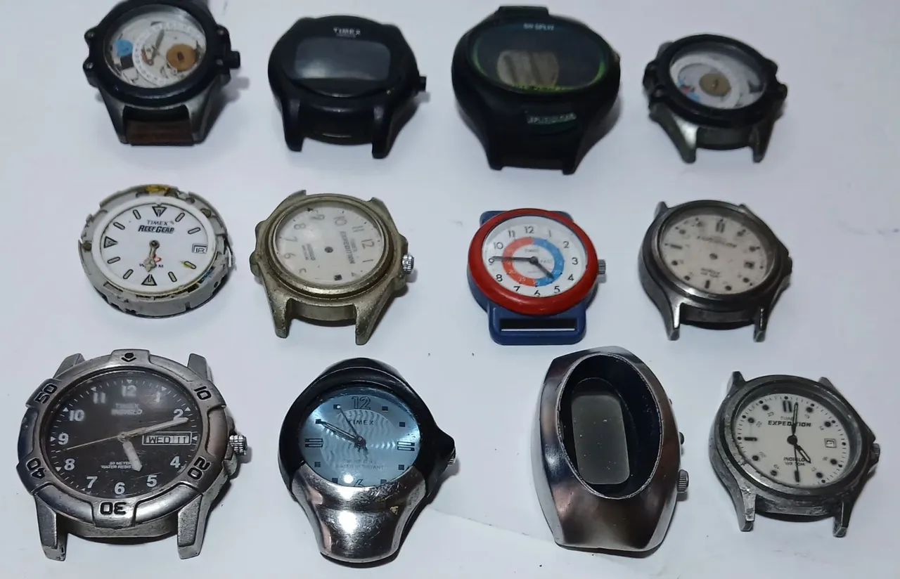 lote 12 partes de relógios timex - para retirada de peças - Foto 2