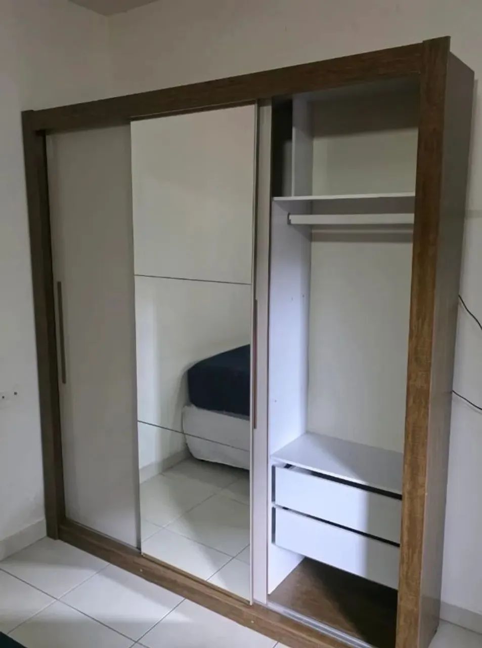 Frete grátis Guarda-roupa espelhado de casal 
