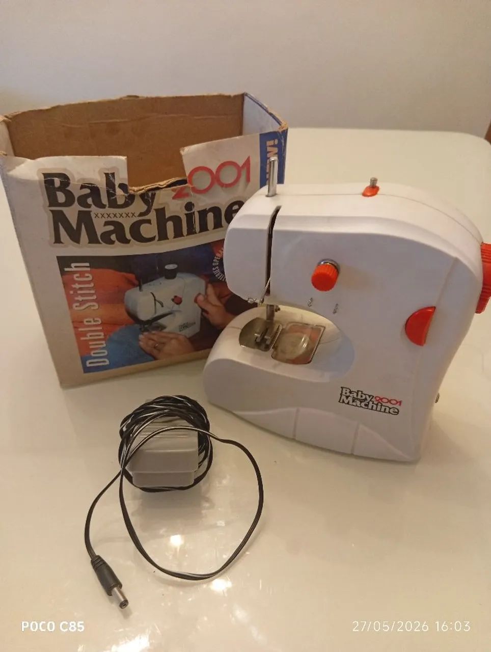 Máquina de costura baby machine 